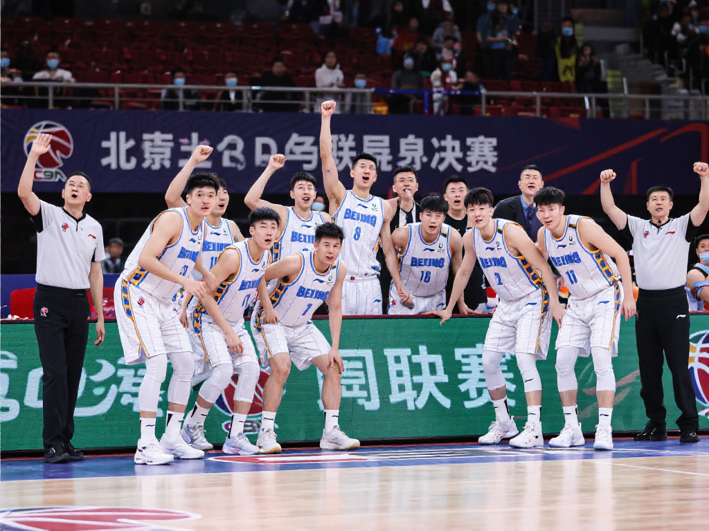 四川九牛成功冲超，与成都蓉城共赴中超赛场